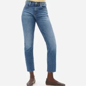 Everlane “The Cheeky” jeans. Classic blue color w/ raw hem, sz 31 regular.